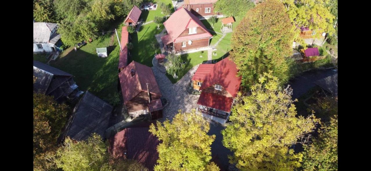 Зачаровані Карпати, Воловець المظهر الخارجي الصورة